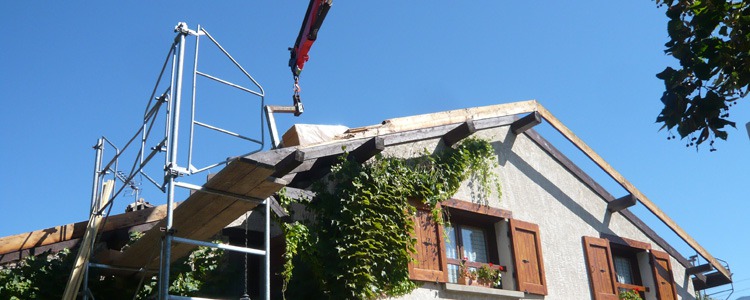 Travaux de charpente couverture zinguerie _ Saint Martin de la Cluze (2)