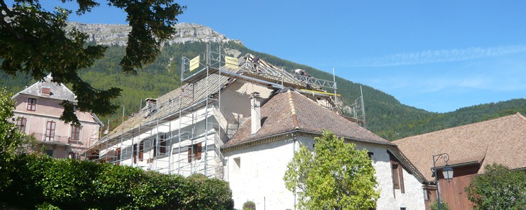 Travaux de charpente couverture zinguerie _ Saint Michel les Portes (5)