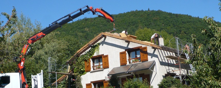 Travaux de charpente couverture zinguerie _ Saint Martin de la Cluze 2010